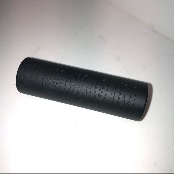 Buxom lipstick in toxic cherry - Picture 2 of 3